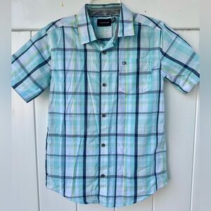 Like new Calvin Klein Boys L Short sleeve plaid shirt 14/16